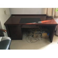 办公桌